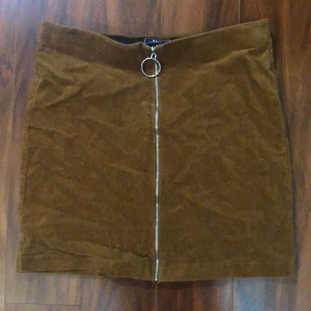 Brown skirt . Stretchy material